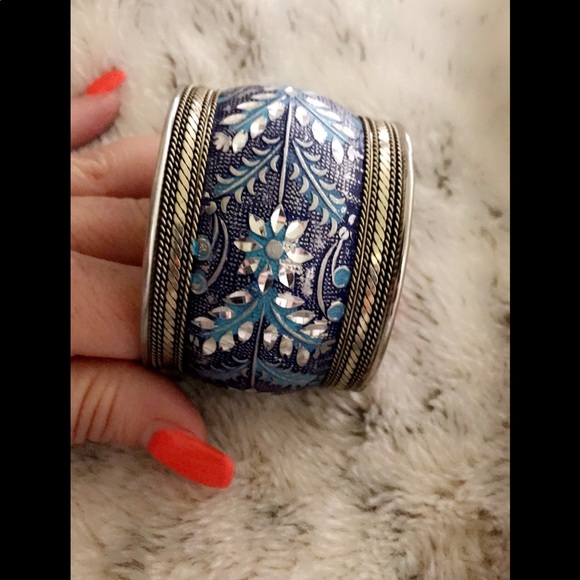 Bracelets $8 each - Picture 8 of 13